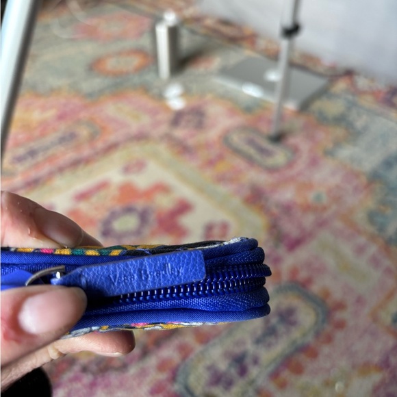 Floral Vera Bradley colorful Quilted Wallet - Picture 8 of 8